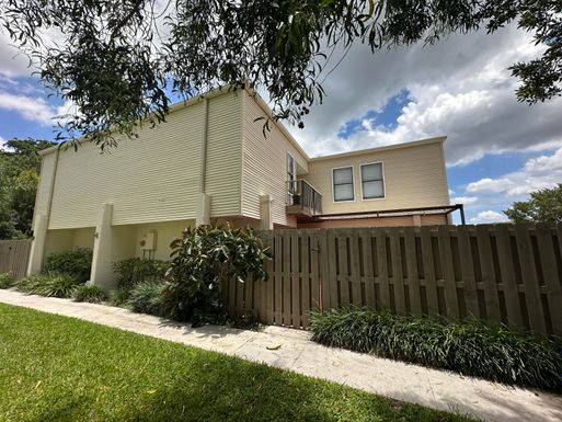 1562 Shaker, Wellington, FL 33414