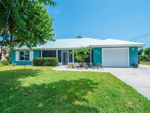 624 24th, Vero Beach, FL 32962
