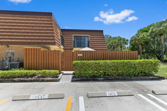 3073 30th, Jupiter, FL 33477