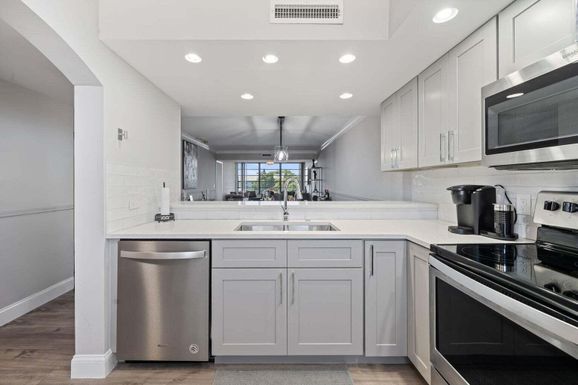3716 Whitehall, West Palm Beach, FL 33401