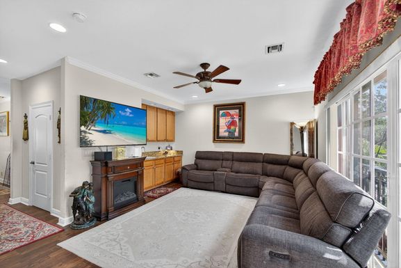 530 Federal, Lake Worth Beach, FL 33460