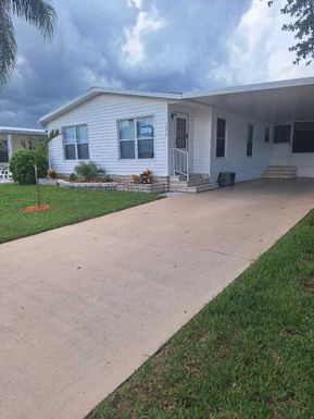 13970 Adelfa Ave, Fort Pierce, FL 34951