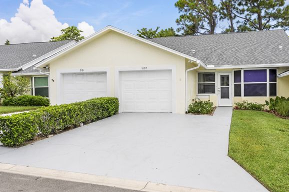 8187 Fox Hill, Hobe Sound, FL 33455