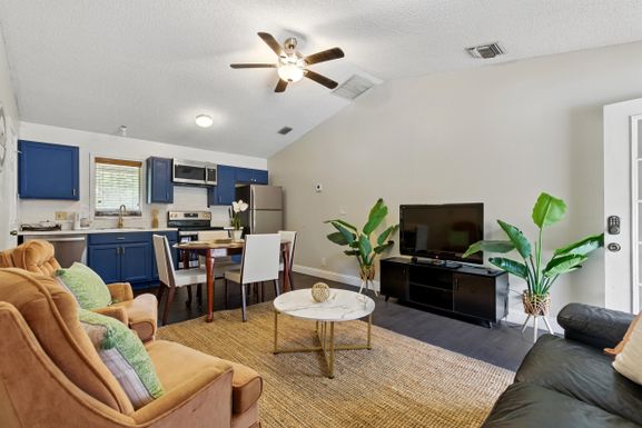 16319 Burns, Loxahatchee, FL 33470