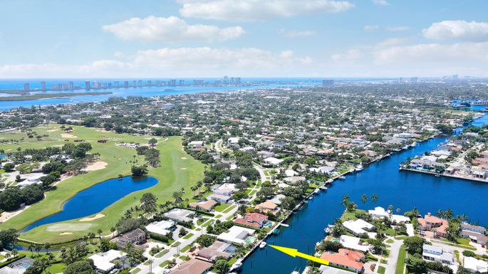 879 Country Club, North Palm Beach, FL 33408