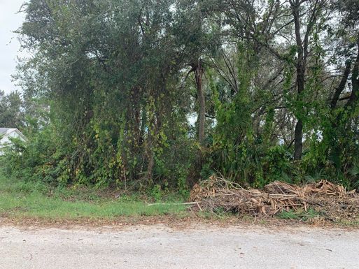 0 28th, Okeechobee, FL 34972