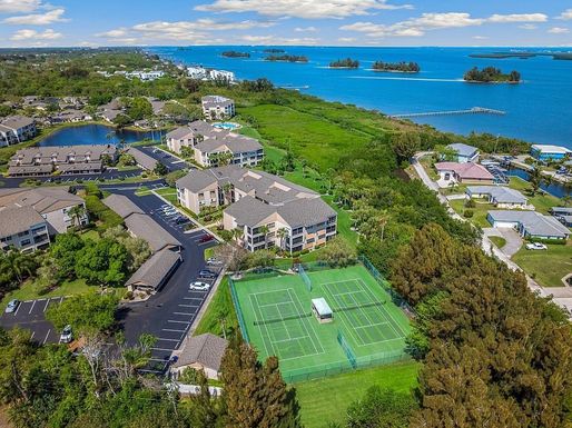 6165 Mirror Lake, Sebastian, FL 32958