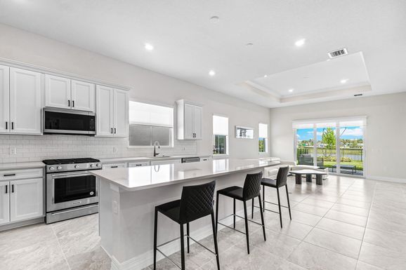 12325 Frontline, Palm Beach Gardens, FL 33412