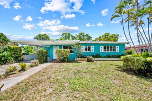 636 5th Street, Boynton Beach, FL 33435