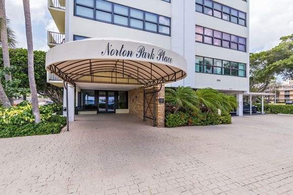 1501 Flagler, West Palm Beach, FL 33401