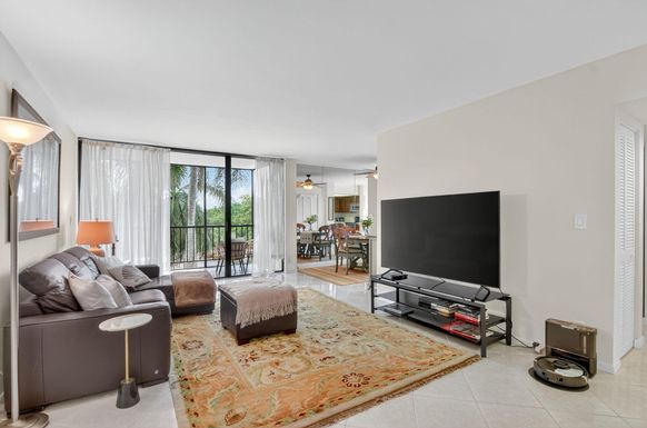 6805 Willow Wood Drive, Boca Raton, FL 33434