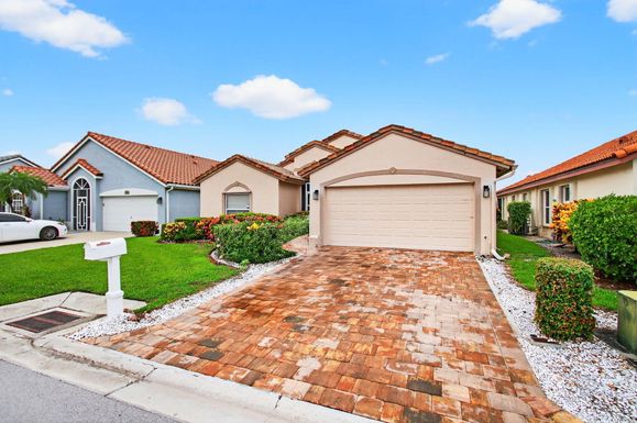 7504 Stirling Bridge, Delray Beach, FL 33446