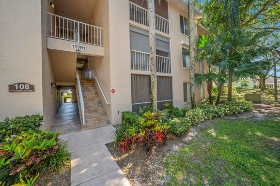 13791 Oneida Drive, Delray Beach, FL 33446