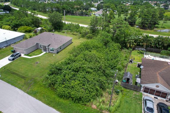 6171 Gatun, Port Saint Lucie, FL 34986