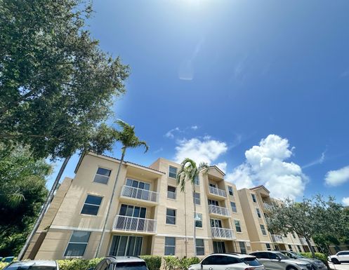 529 Sheridan, Dania, FL 33004