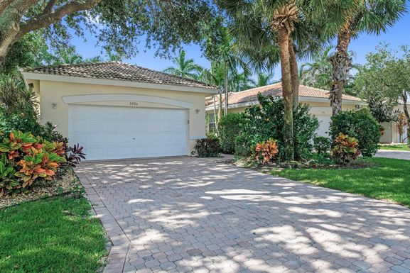 9795 Crescent View, Boynton Beach, FL 33437