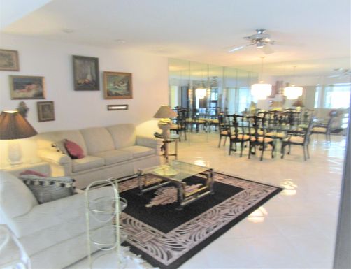 1710 18th 203, Delray Beach, FL 33445