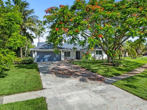 13948 Ishnala, Wellington, FL 33414