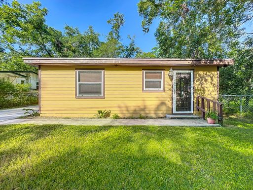 2842 Lucoma, Jacksonville, FL 32254