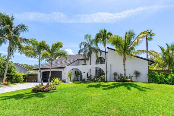 5950 4th, Boca Raton, FL 33487