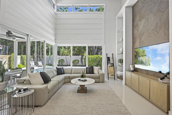 2482 66th, Boca Raton, FL 33496