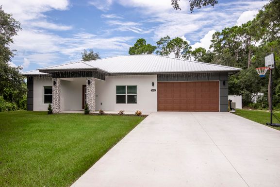 11419 3rd, Okeechobee, FL 34972