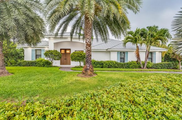 2160 Sanford, Vero Beach, FL 32963