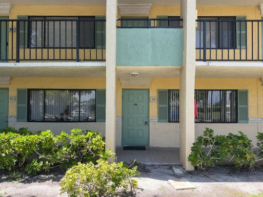 1507 Meadows, Boynton Beach, FL 33436