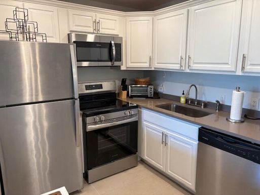 7 Dorset A, Boca Raton, FL 33434