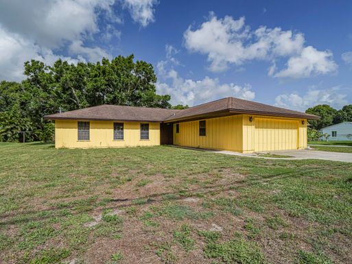 895 20th, Vero Beach, FL 32960
