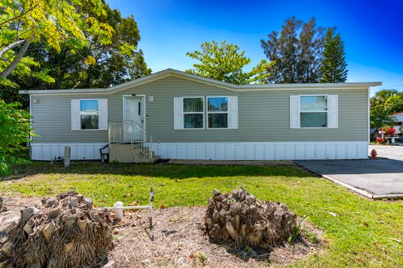 2107 Crescent, Lake Worth, FL 33461