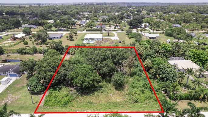 18853 42nd, The Acreage, FL 33470