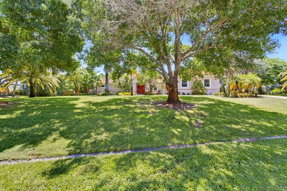 4881 Lake Grove, Palm City, FL 34990