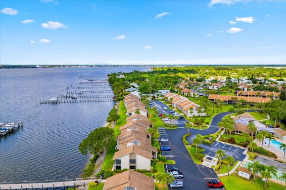 1600 Dixie, Jensen Beach, FL 34957