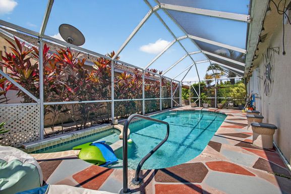 1768 Sawgrass, Greenacres, FL 33413