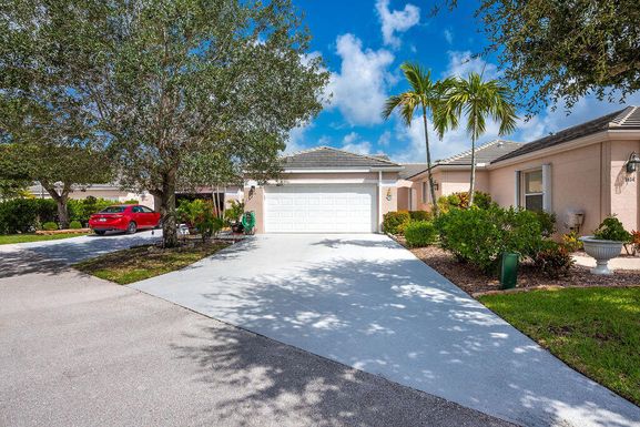 1035 Island Manor, Greenacres, FL 33413