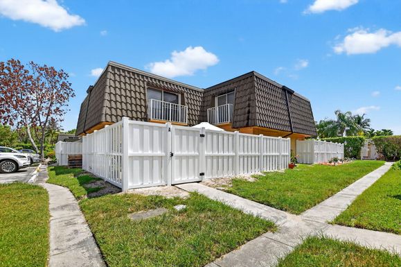 22185 Boca Rancho, Boca Raton, FL 33428