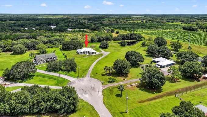 5890 56th, Okeechobee, FL 34972