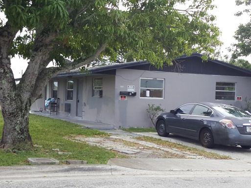 1233 Ac Evans, Riviera Beach, FL 33404