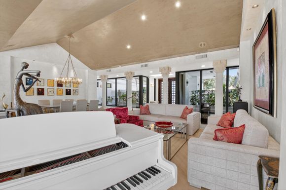 7564 Mahogany Bend, Boca Raton, FL 33434