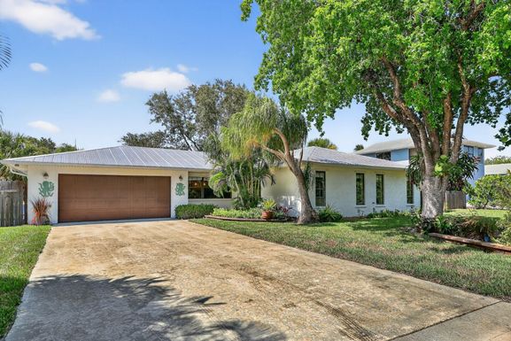 5133 Tall Pines, Stuart, FL 34997