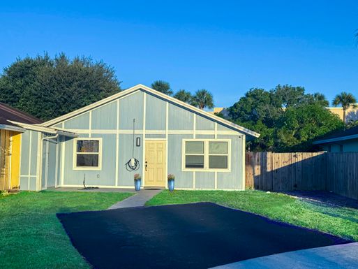 8715 Satalite, West Palm Beach, FL 33403