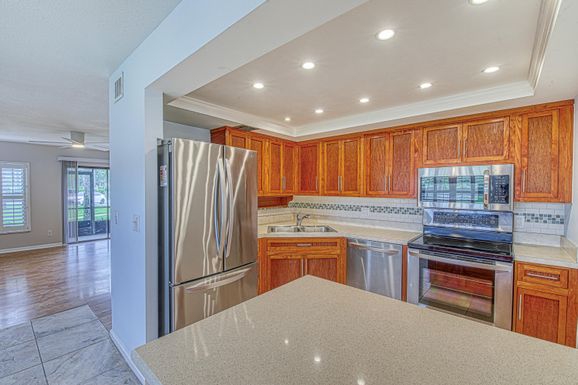 950 Kanner Hwy, Stuart, FL 34994