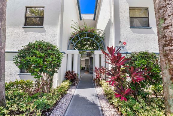 5153 Floria, Boynton Beach, FL 33437