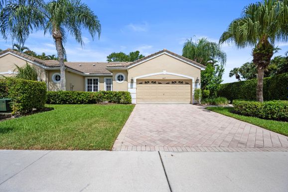 4677 Carlton Golf, Lake Worth, FL 33449