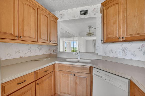 23277 Barwood, Boca Raton, FL 33428