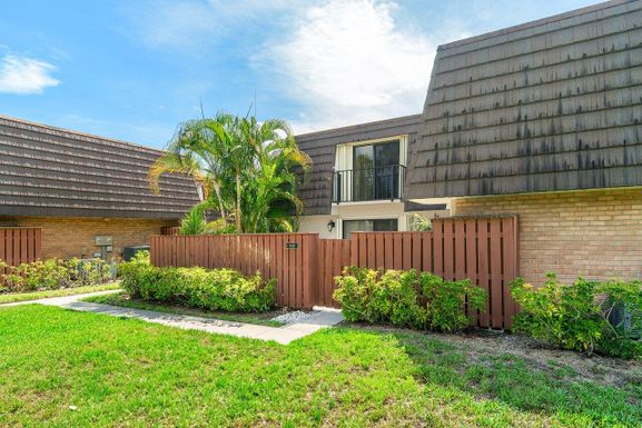 1619 16th, Jupiter, FL 33477