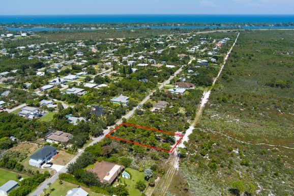 9108 Sharon, Hobe Sound, FL 33455