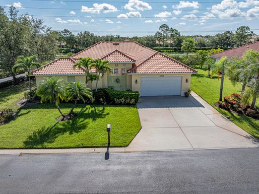5837 Pine Ridge, Vero Beach, FL 32967