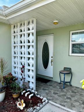 910 Savannas Point, Fort Pierce, FL 34982